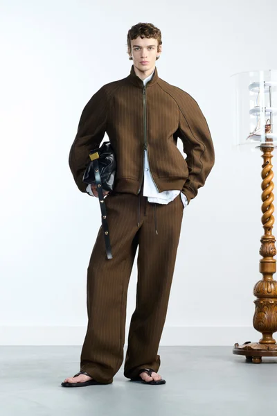 Look 7